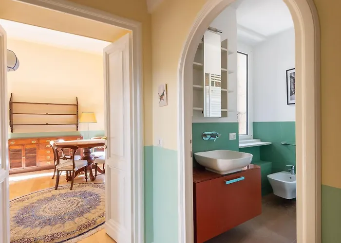 Spanish Steps Luxury Fashion